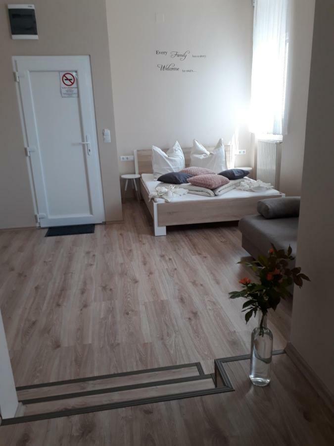Family Apartmanhaz Apartment Nagykanizsa Exterior photo